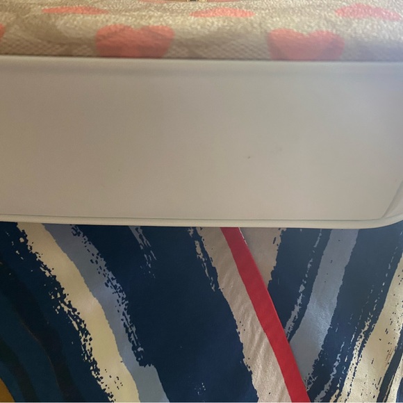 Coach Teri with heart print gold pink hearts cream clutch crossbody small bag - Picture 9 of 10